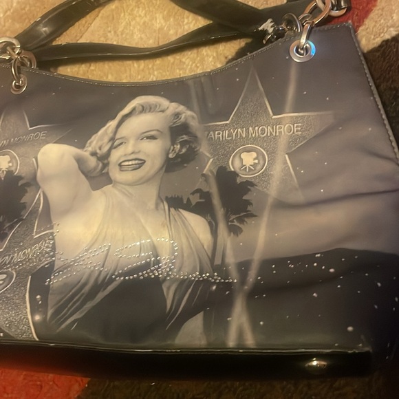 ⭐️⬇️ Marilyn Monroe Shoulder Bag - Picture 13 of 14